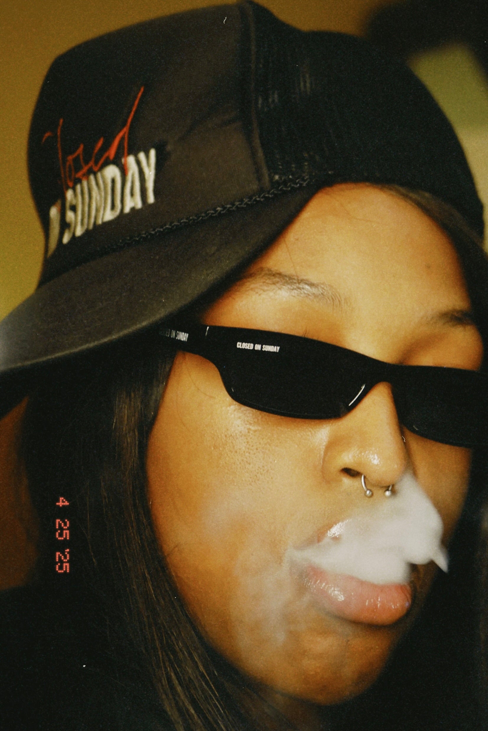 Closed SUNDAY Shades *PREORDER SHIPS 11/11